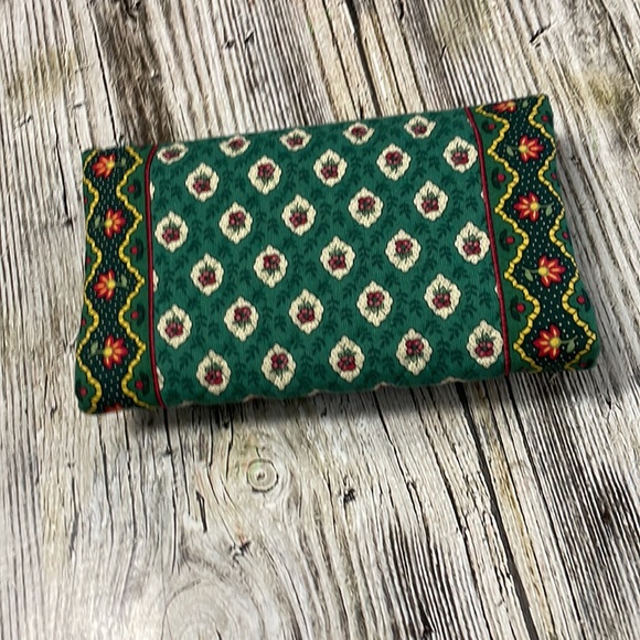Retired Vera Bradley Wallet - Picture 7 of 7